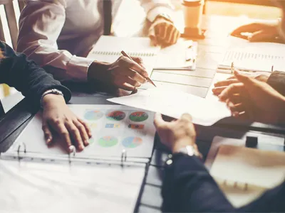 الفرق بين أرضيات SPC والأرضيات الخشبية